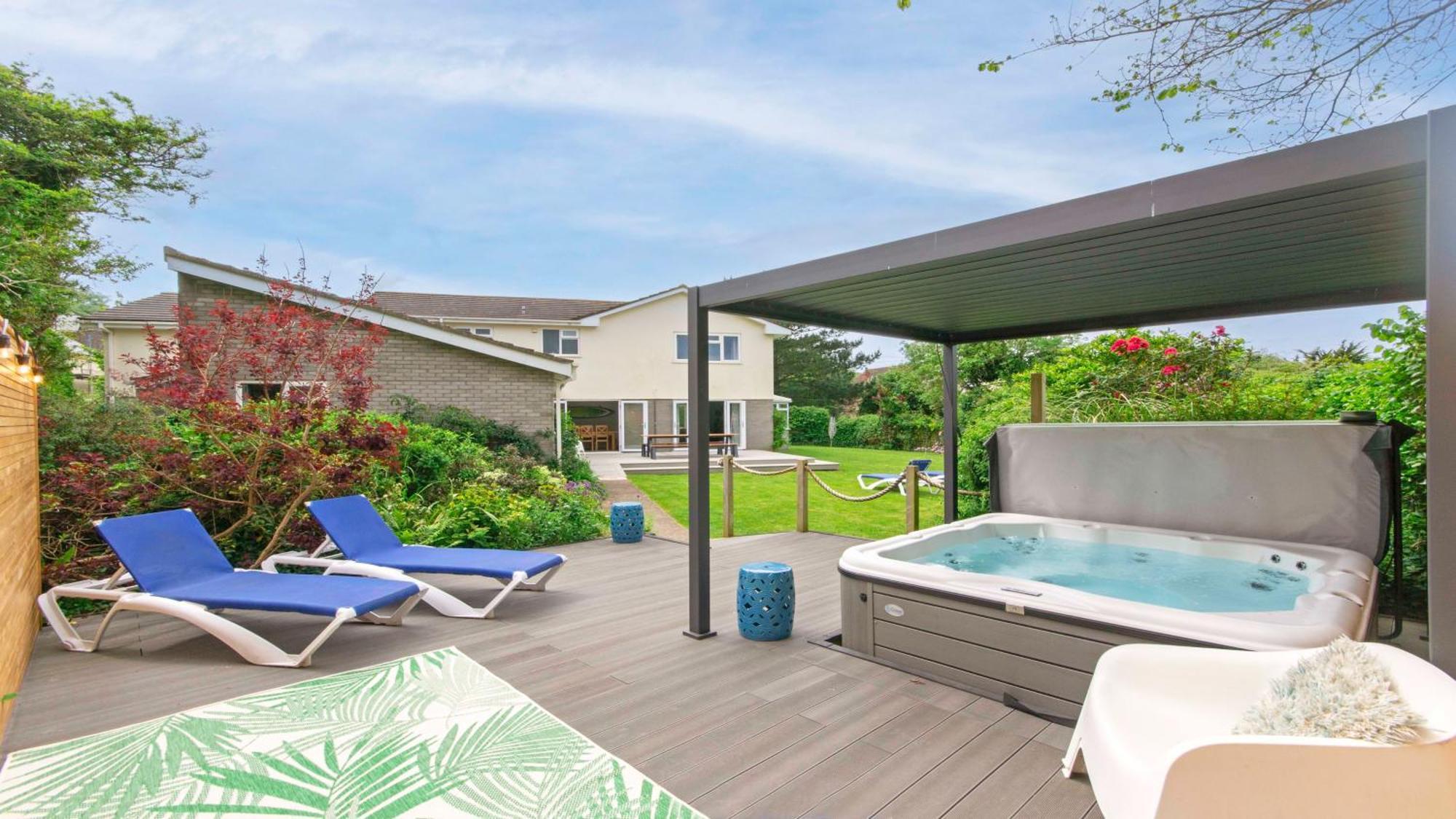 Ladywell Croyde - Super Stylish Large Home With Pool Table, Woodburner, Pizza Oven And Hot Tub Option, Sleeps 12 Eksteriør bilde